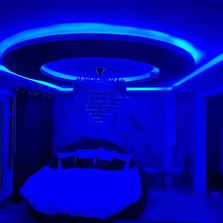 Golden - Jacuzzi Ρουέν